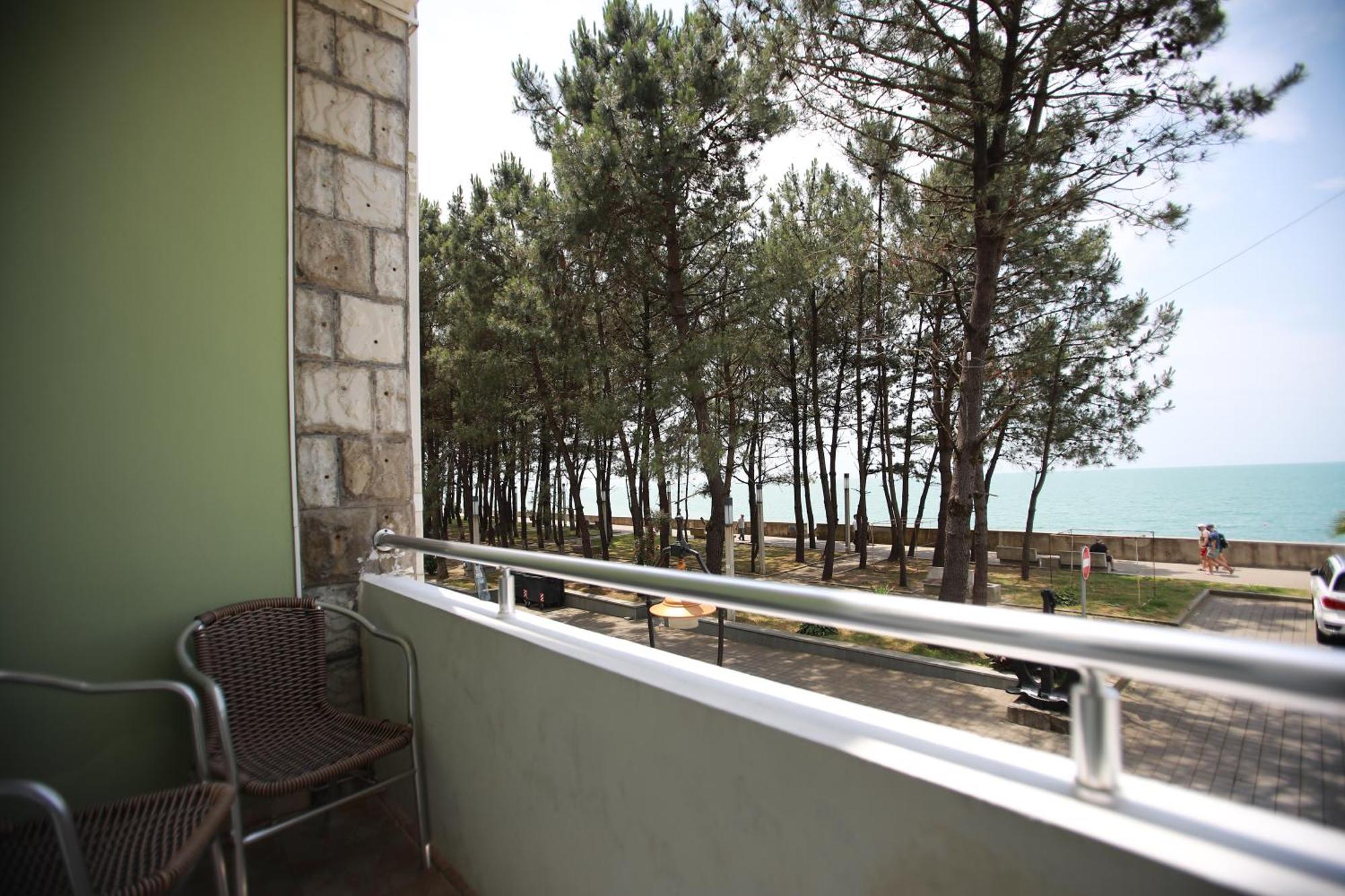 Green House Hotel Kobuleti Bagian luar foto