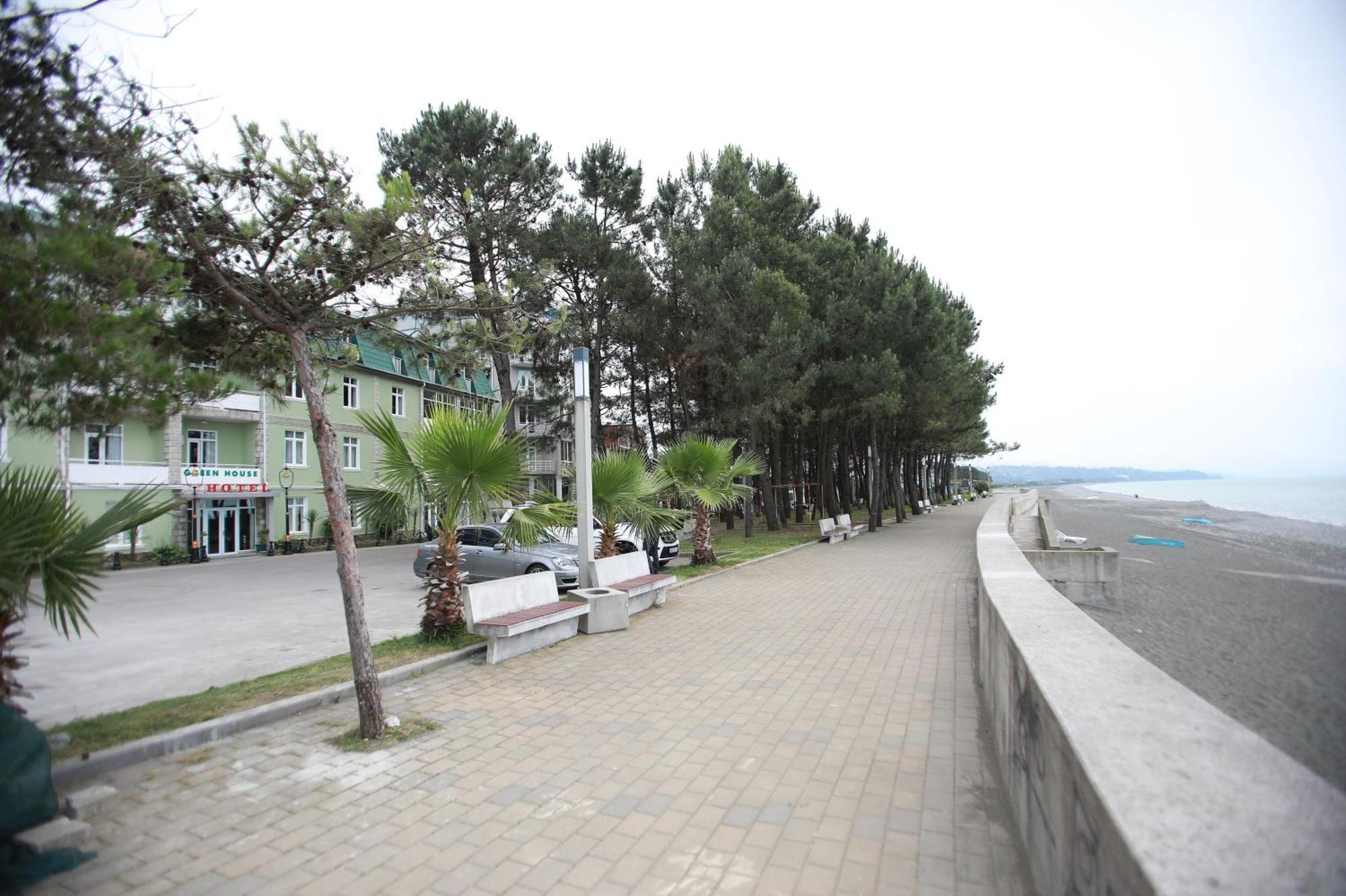 Green House Hotel Kobuleti Bagian luar foto