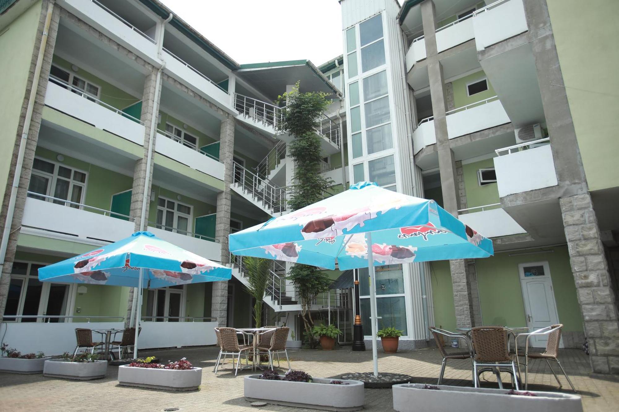 Green House Hotel Kobuleti Bagian luar foto