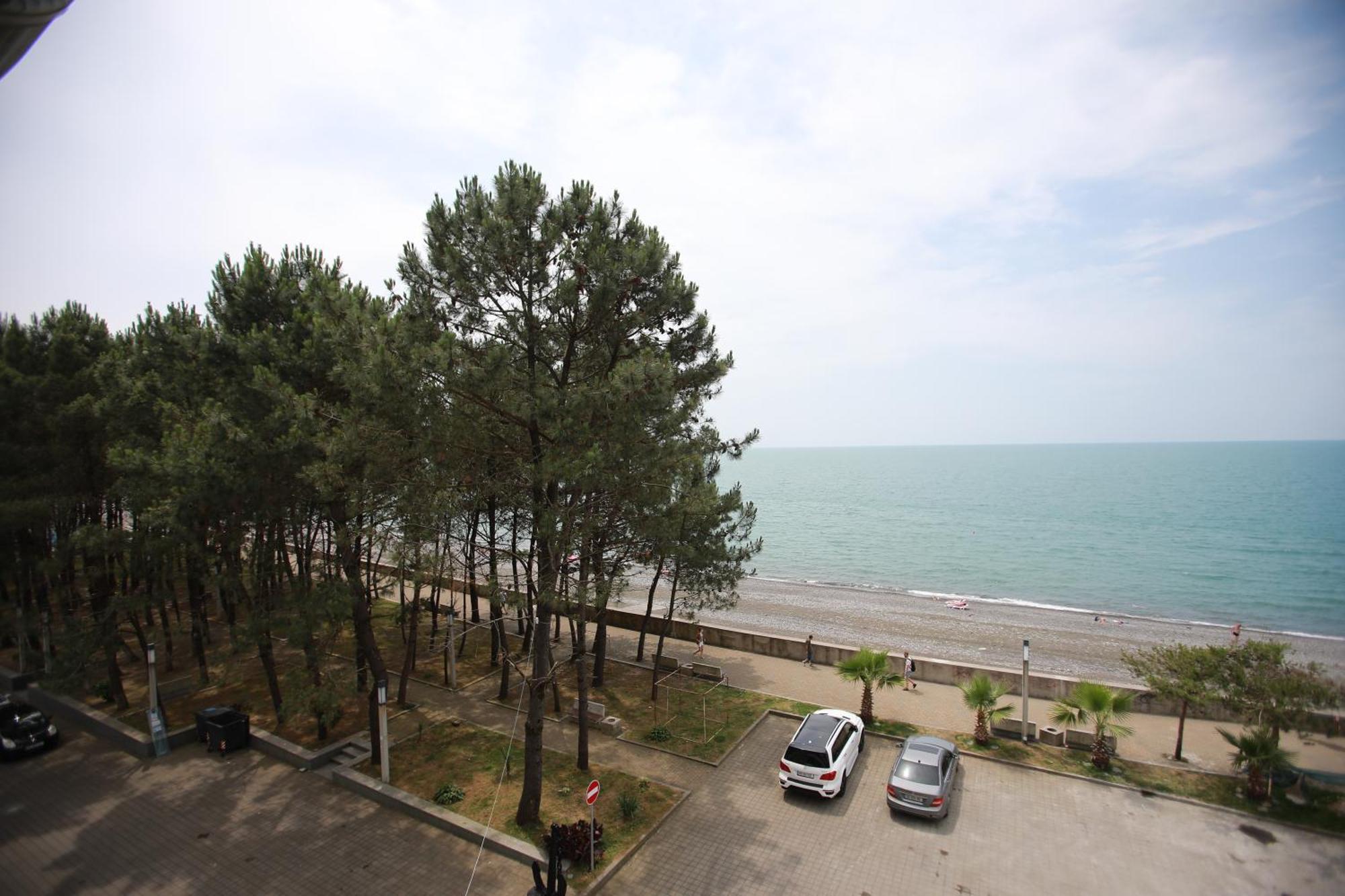Green House Hotel Kobuleti Bagian luar foto