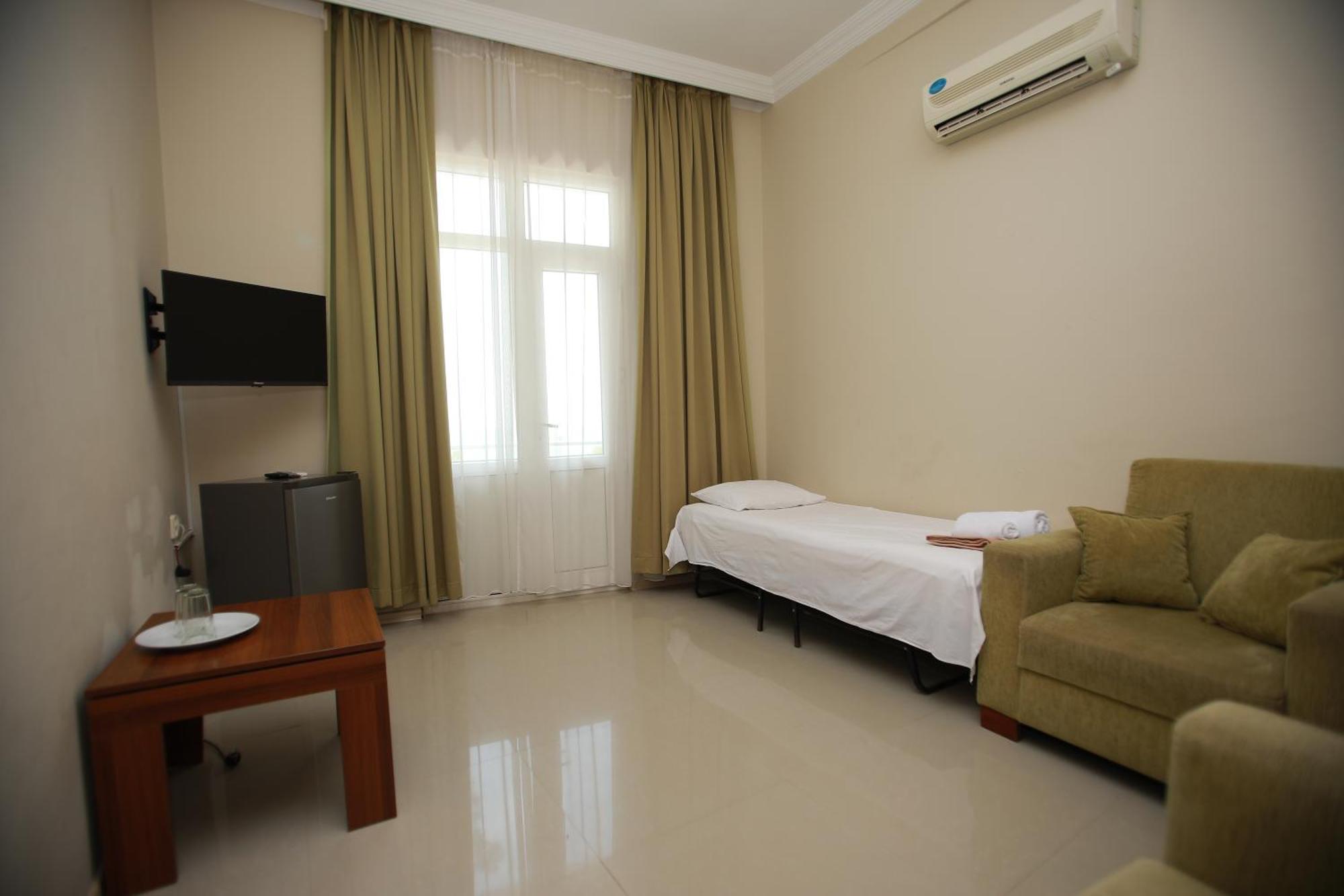 Green House Hotel Kobuleti Bagian luar foto