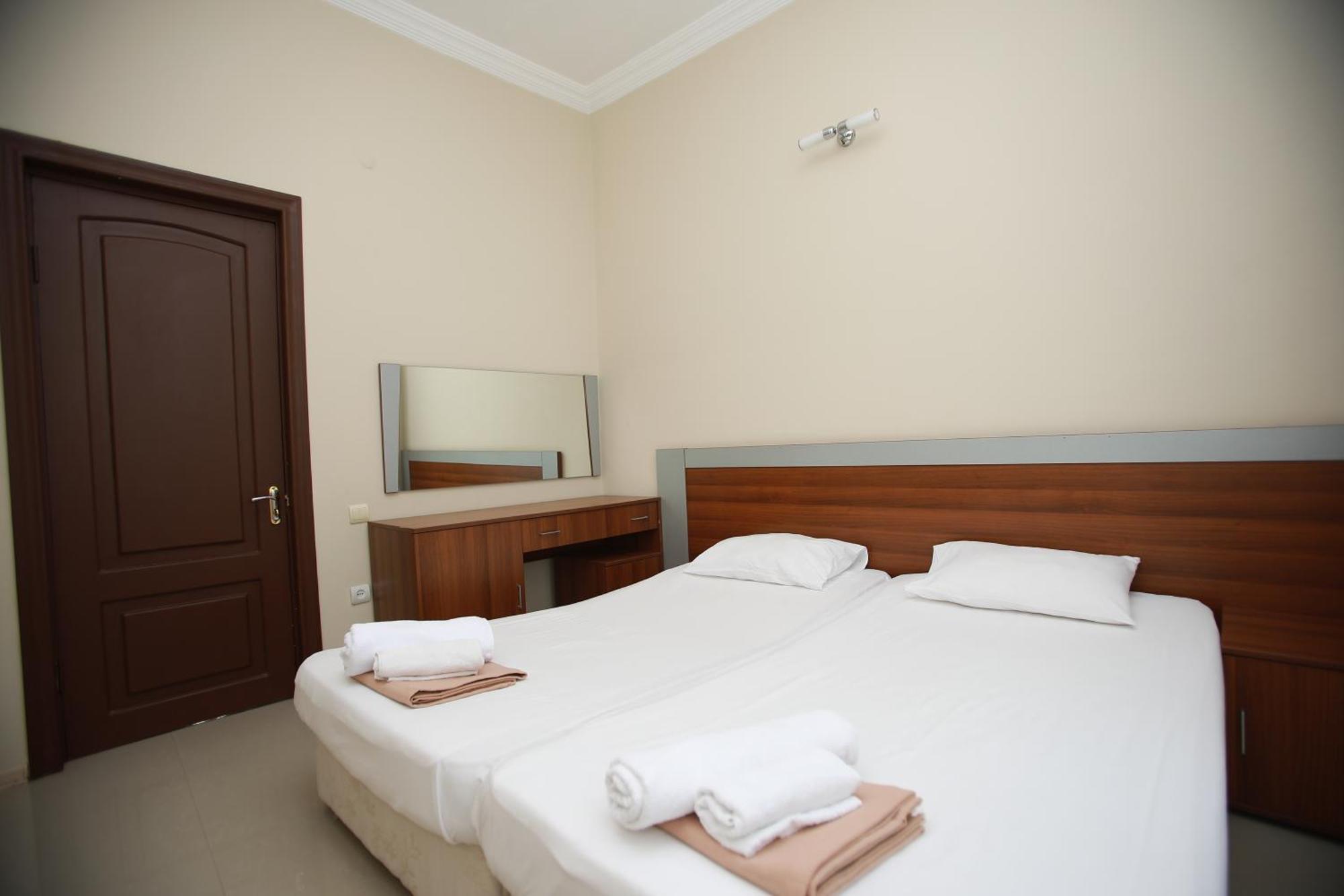 Green House Hotel Kobuleti Bagian luar foto