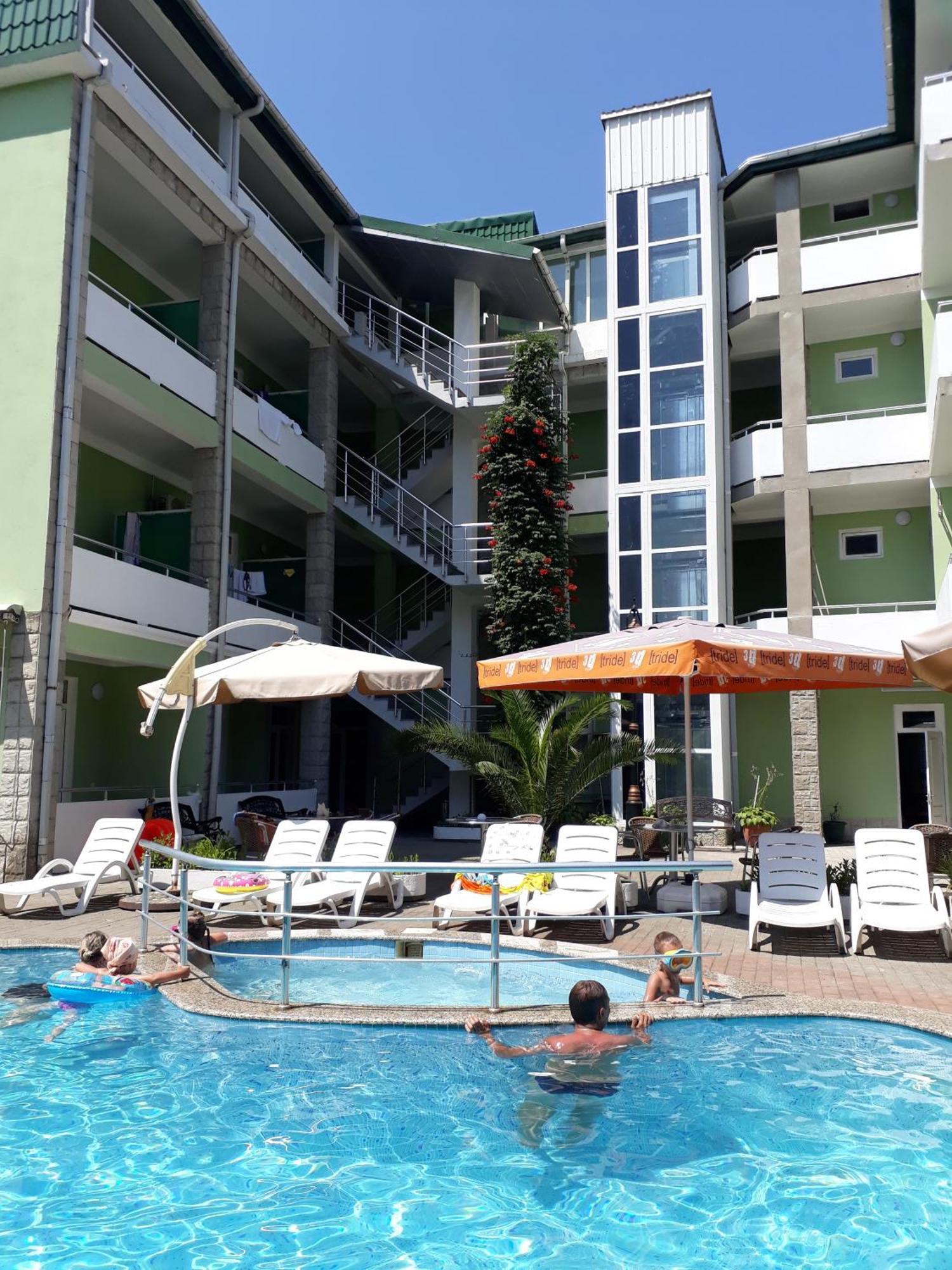 Green House Hotel Kobuleti Bagian luar foto